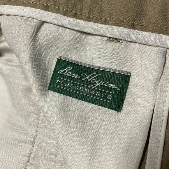 Ben Hogan Performance Golf Shorts / Beige Stretch Poly Blend - Size 30 - Picture 3 of 5